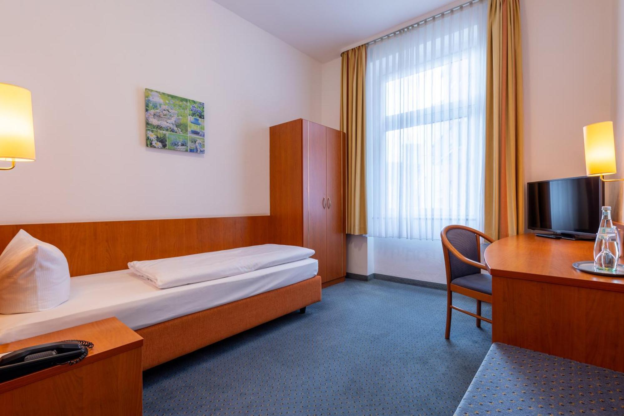 Trip Inn Hotel Schumann Dusseldorf Exterior photo